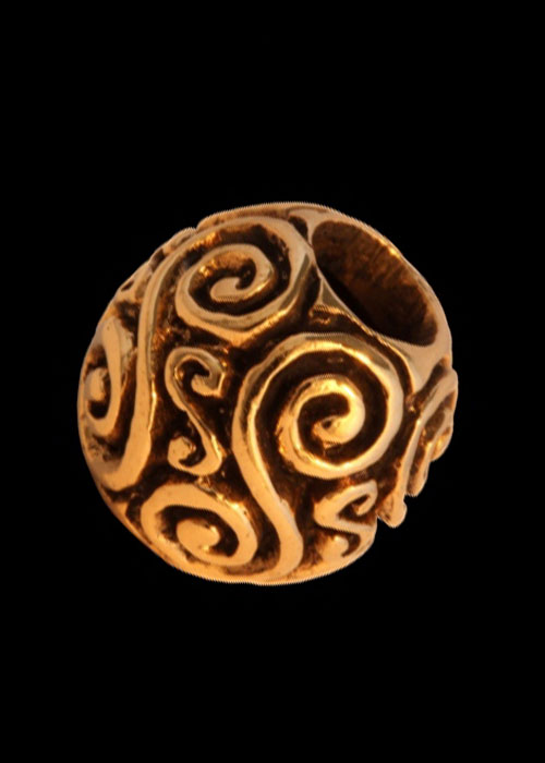 Runde Bartperle und Lockenperle mit Doppelspiralen aus Bronze