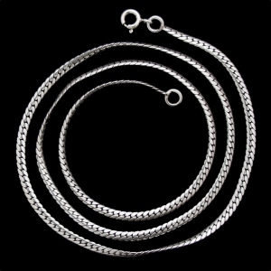 Halskette Schlangenmuster aus Silber, 55 cm